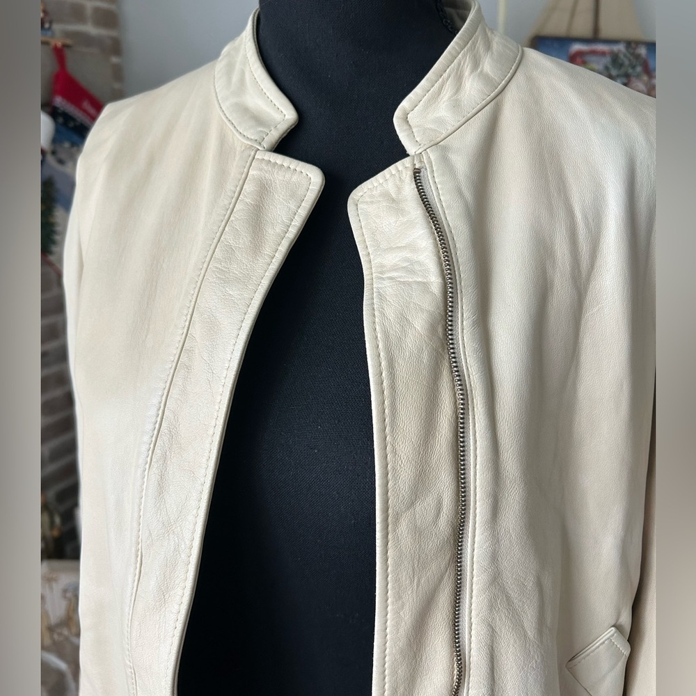 Rare Vintage Georgio Armani Designer Italian Leather Cream Jacket Sz 42 35 waist - Picture 5 of 17